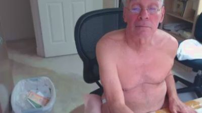fun_guy3 live cam on Cam4
