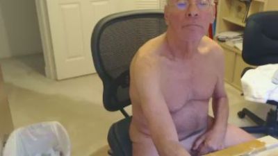 fun_guy3 live cam on Cam4