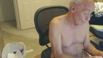fun_guy3 live cam on Cam4