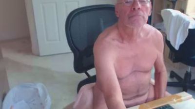 fun_guy3 live cam on Cam4