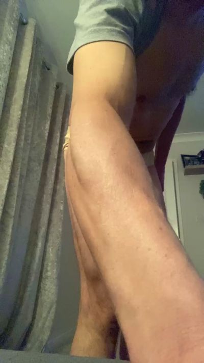 funguy19782 live cam on Cam4
