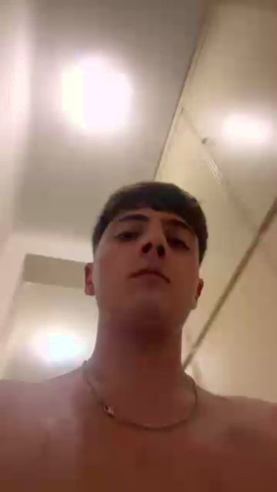 fusiello1 live cam on Cam4