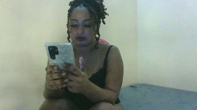 gITHERI live cam on Cam4