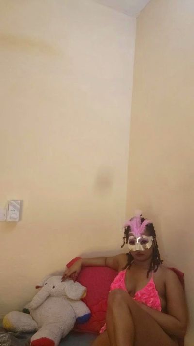 gITHERI live cam on Cam4