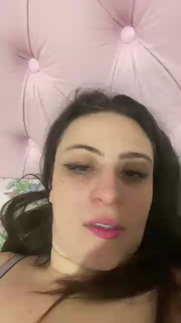 gabi_babi live cam on Cam4