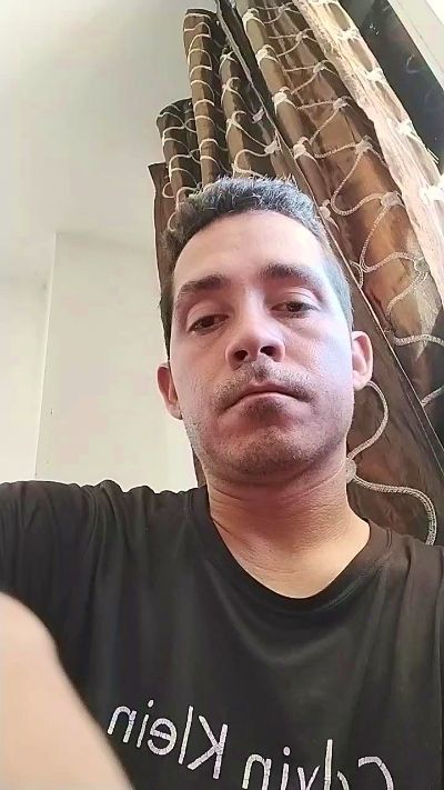 gabriel_hot1 live cam on Cam4