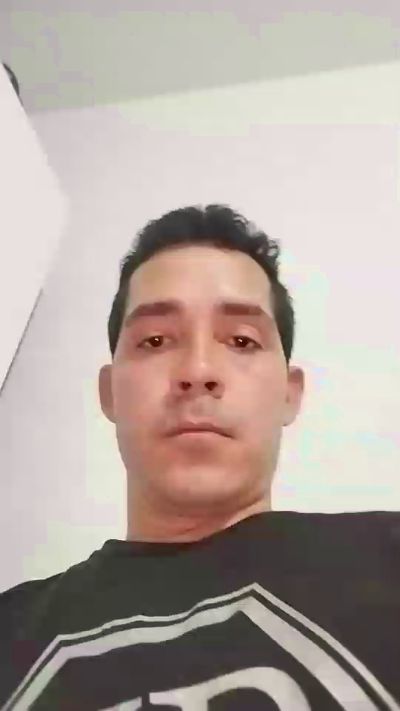 gabriel_hot1 live cam on Cam4