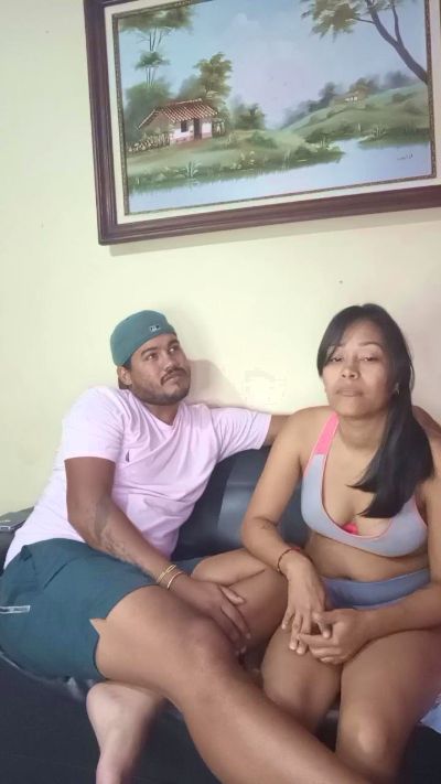 gabriela2821 live cam on Cam4