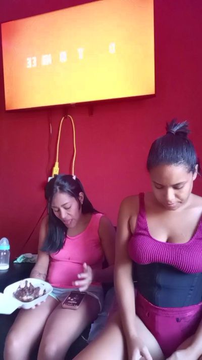 gabriela2821 live cam on Cam4