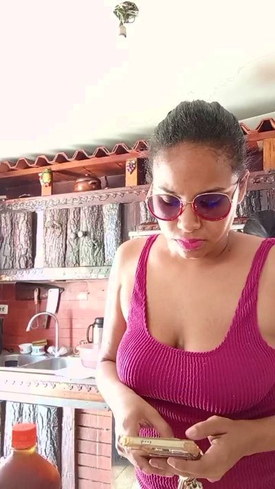 gabriela2821 live cam on Cam4