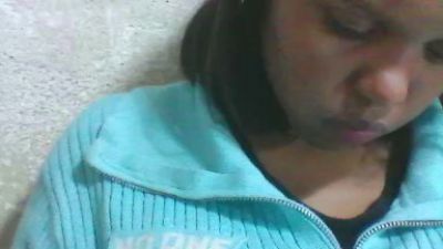 gabrielie2 live cam on Cam4