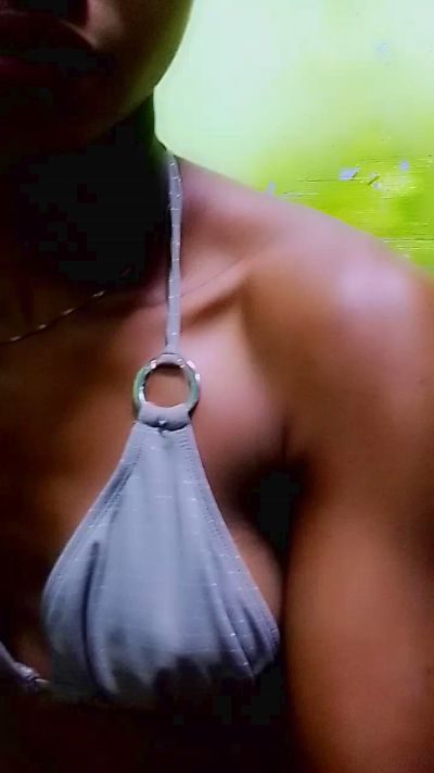 gabriella1 live cam on Cam4