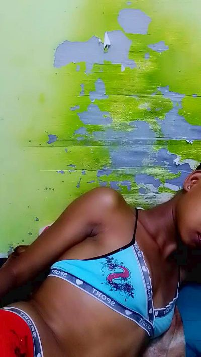 gabriella1 live cam on Cam4