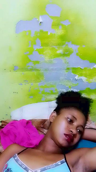 gabriella1 live cam on Cam4