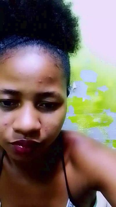 gabriella1 live cam on Cam4