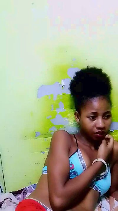 gabriella1 live cam on Cam4