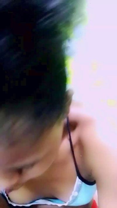gabriella1 live cam on Cam4