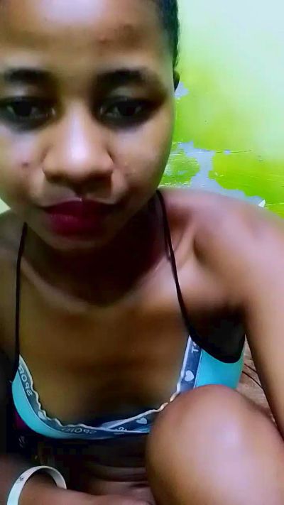 gabriella1 live cam on Cam4