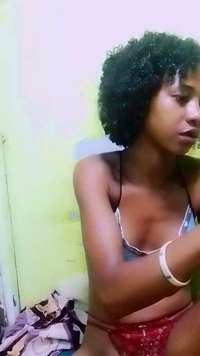 gabriella1 live cam on Cam4