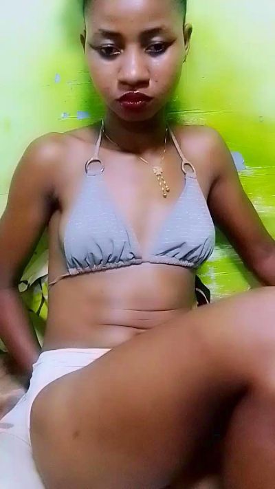 gabriella1 live cam on Cam4