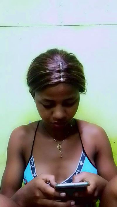 gabriella1 live cam on Cam4