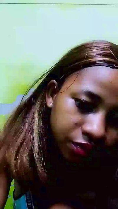 gabriella1 live cam on Cam4