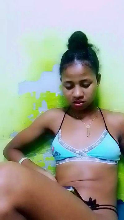 gabriella1 live cam on Cam4