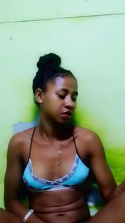 gabriella1 live cam on Cam4