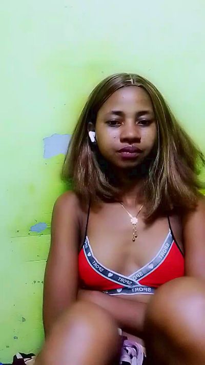 gabriella1 live cam on Cam4