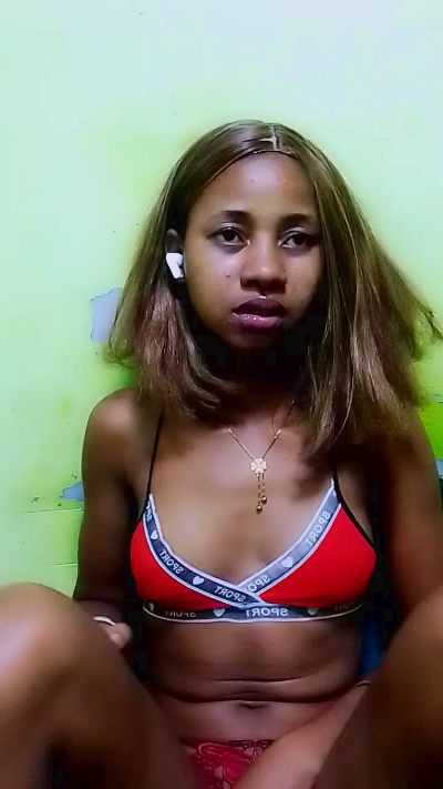 gabriella1 live cam on Cam4