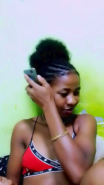 gabriella1 live cam on Cam4