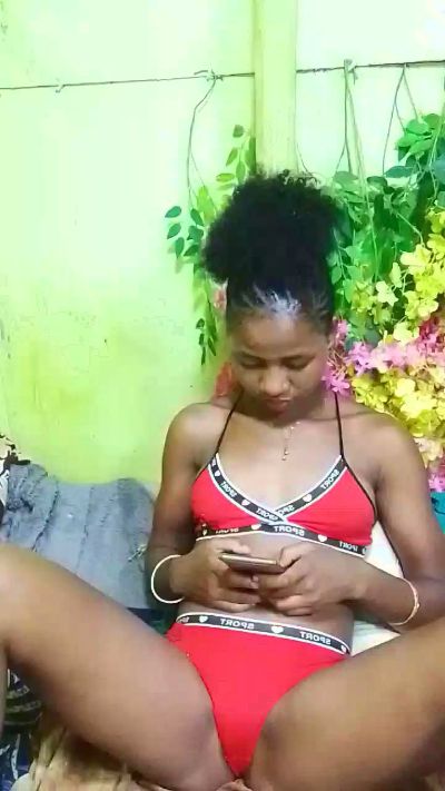 gabriella1 live cam on Cam4