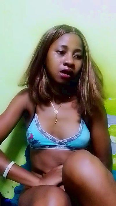 gabriella1 live cam on Cam4