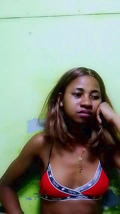 gabriella1 live cam on Cam4