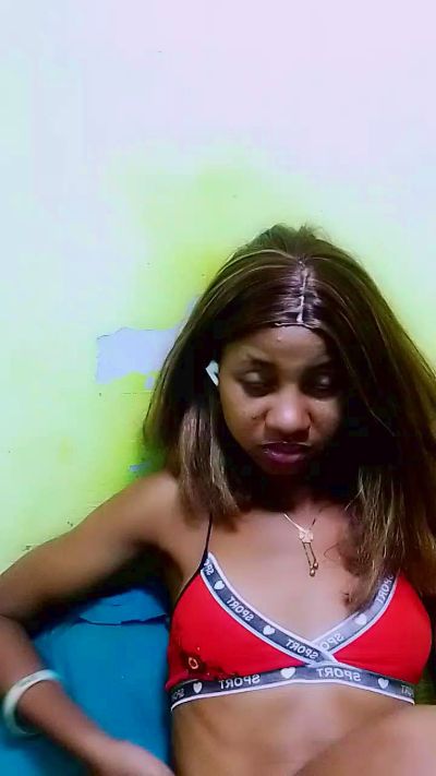 gabriella1 live cam on Cam4