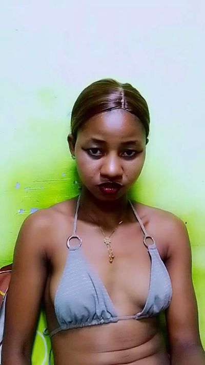 gabriella1 live cam on Cam4