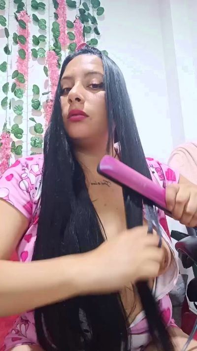 gaby_201 live cam on Cam4
