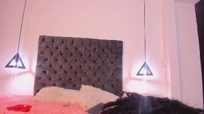 gaby_moon26 live cam on Cam4