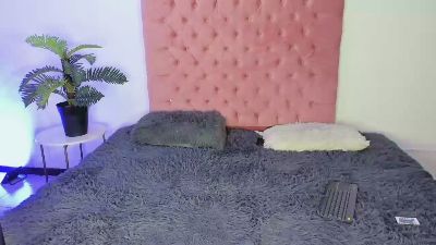 gaby_moon26 live cam on Cam4