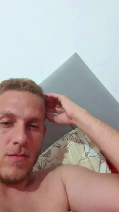 galegom1 live male webcam from Brazil