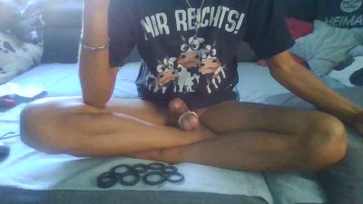 gamer75_hot live cam on Cam4