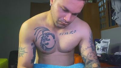 gamer_lol03 live cam on Cam4