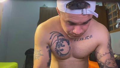 gamer_lol03 live cam on Cam4