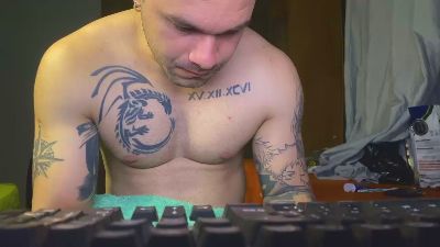 gamer_lol03 live cam on Cam4