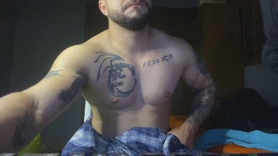 gamer_lol03 live cam on Cam4