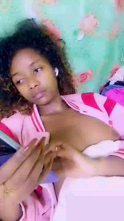 garcia207 live cam on Cam4