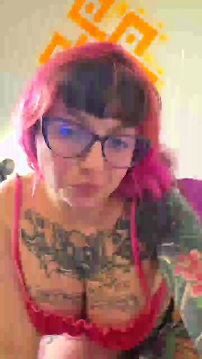 gatitajavilunn live cam on Cam4