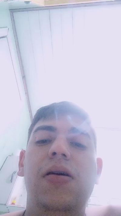 gaucho_98 live cam on Cam4