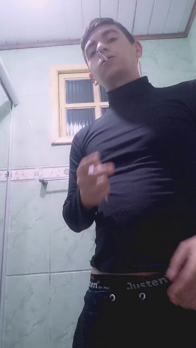 gaucho_98 live cam on Cam4