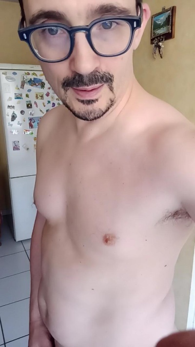 gayversaboy69 live cam on Cam4